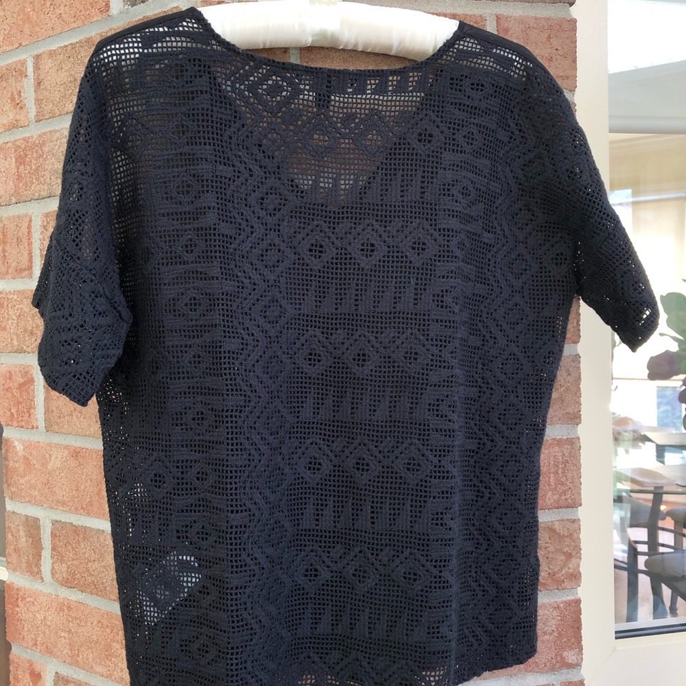 🌟SOLD Banana Republic 100% cotton shirt with lace and eyelet details